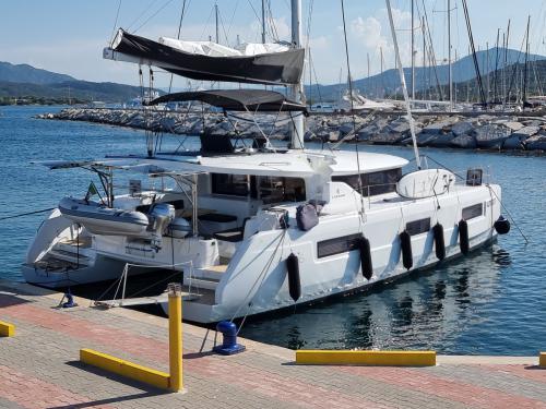 Cat Lagoon 46 for hire in Marina di Portisco
