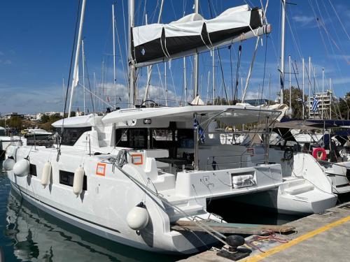 Cat Lagoon 46 for rent in Athens