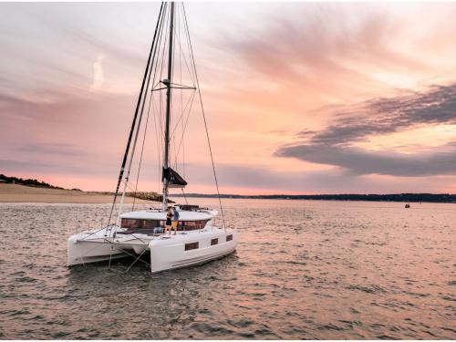 Cat Lagoon 46 for rent in Marmaris