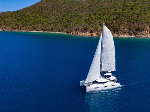 Katamaran Lagoon 46 Yachtcharter in Nanny Cay Marina