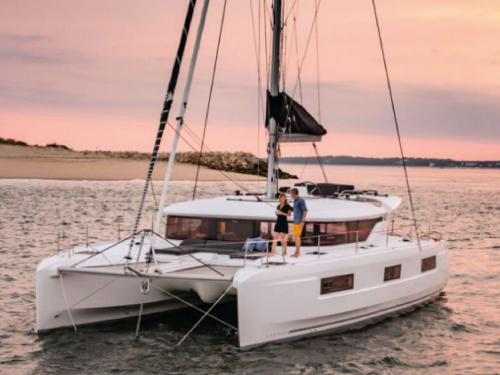 Kat Lagoon 46 Yachtcharter in Sant Antoni de Portmany