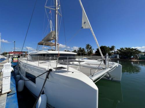 Kat Lagoon 46 chartern in Marina Cienfuegos