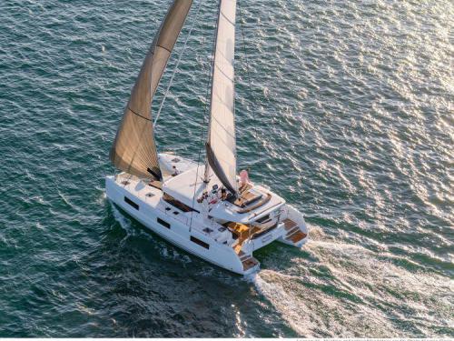 Cat Lagoon 46 for charter in Fajardo