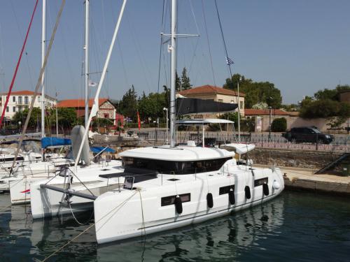 Catamaran Lagoon 46 for charter in Lavrio