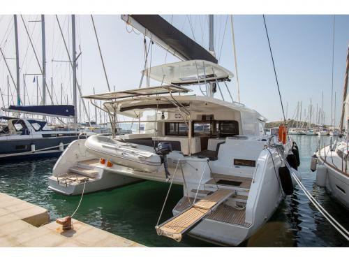 Cat Lagoon 46 for hire in Lavrio