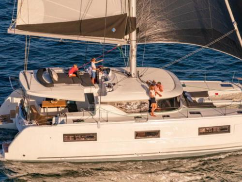 Kat Lagoon 46 Yachtcharter in Parikia