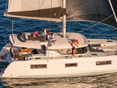 Kat Lagoon 46 Yachtcharter in Messina