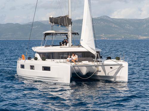 Cat Lagoon 46 for rent in Lefkas
