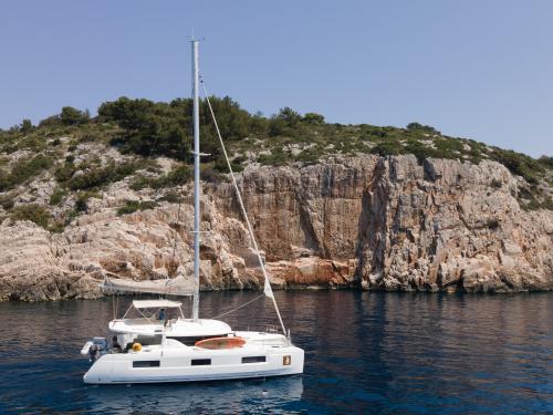 Catamaran Lagoon 46 for rent in Trogir