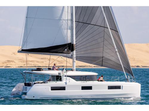 Katamaran Lagoon 46 Yachtcharter in Sant Antoni de Portmany