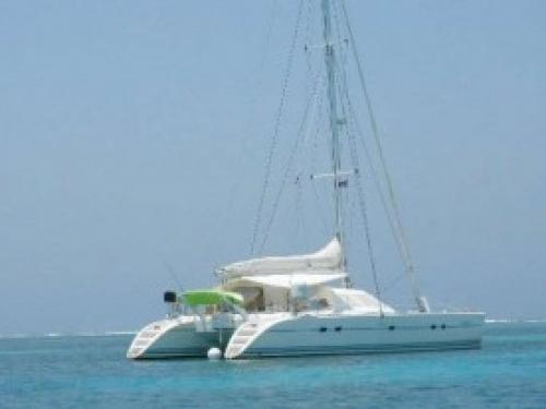 Cat Lagoon 470 for rent in Laru Beya Resort