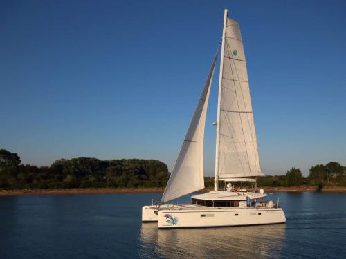 Katamaran Lagoon 50 Yachtcharter in Milazzo