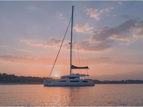 Catamaran Lagoon 50 for charter in Albatros Marina