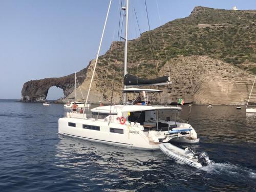 Catamaran Lagoon 50 available for charter in Nettuno Catamaran Lagoon 50 available for charter in Nettuno