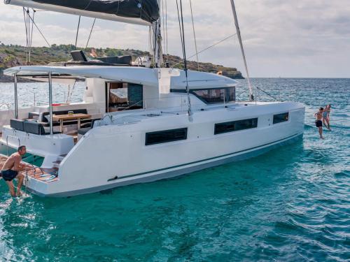 Catamaran Lagoon 50 for rent in Kotor
