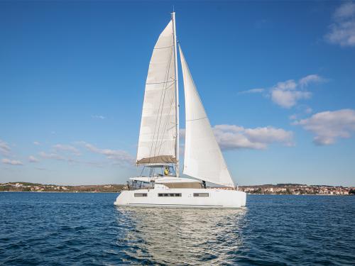 Cat Lagoon 50 for rent in ACI Marina Pomer