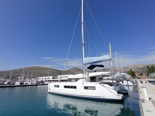 Kat Lagoon 50 Yachtcharter in Seget