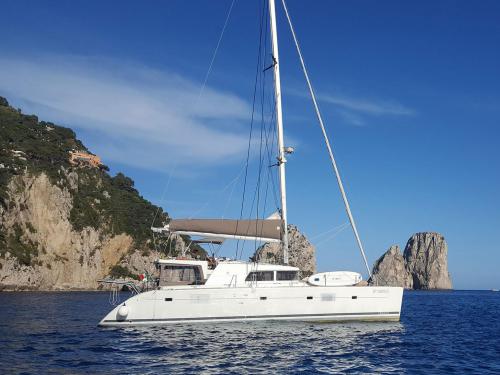 Cat Lagoon 500 available for charter in Salerno