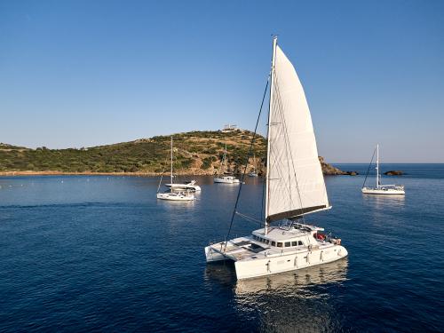Katamaran Lagoon 500 Yachtcharter in Lavrio