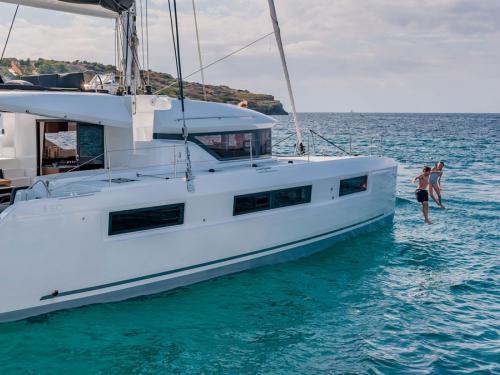 Catamaran Lagoon 505 available for charter in Road Town 