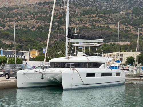 Katamaran Lagoon 51 Yachtcharter in Nanny Cay Town