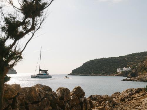 Catamaran Lagoon 51 for charter in Porto Heli