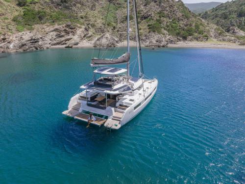 Catamaran Lagoon 51 for charter in Simpson Bay Marina