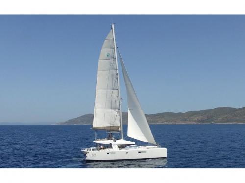 Catamaran Lagoon 52 for charter in Lavrio