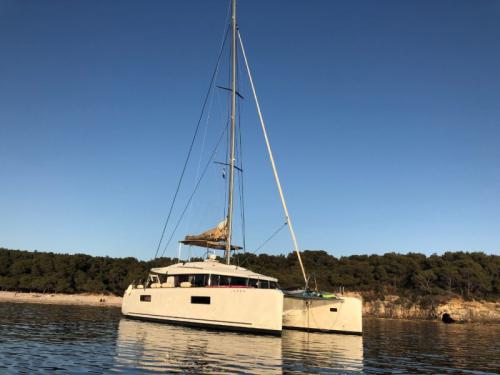 Catamaran Lagoon 52 F for rent in Volos
