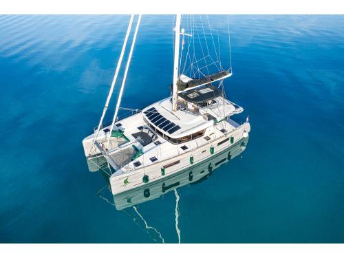 Catamaran Lagoon 52 F for hire in Kastel Gomilica