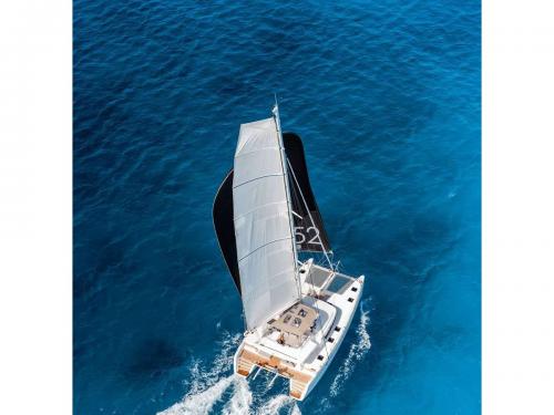 Catamaran Lagoon 52 F for rent in Cogolin