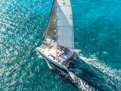 Catamaran Lagoon 52 F for rent in Cogolin