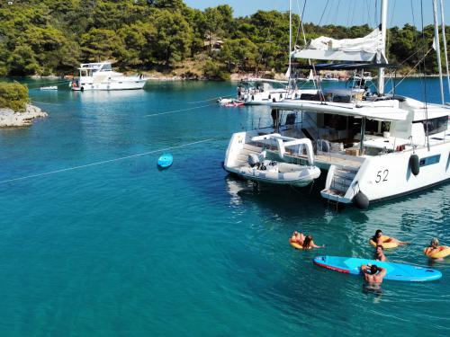 Cat Lagoon 52 F for rent in Trogir