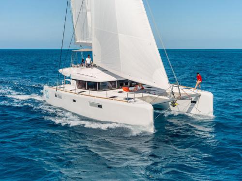 Katamaran Lagoon 52 F Yachtcharter in San Miguel de Abona