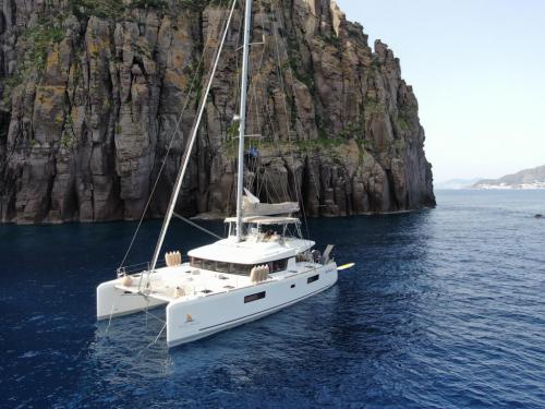 Kat Lagoon 52 F Yachtcharter in Messina