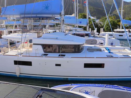 Katamaran Lagoon 52 F Yachtcharter in Nanny Cay Town