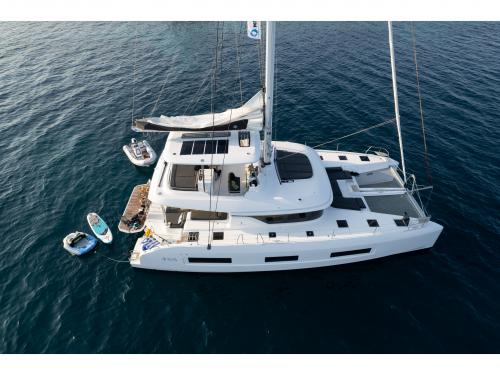 Katamaran Lagoon 55 chartern in Lavrio