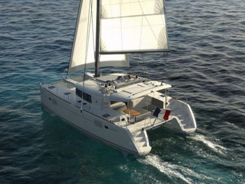 Katamaran Lagoon 560 chartern in Marina Mandalina