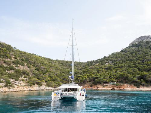 Cat Lagoon 560 S2 for rent in Athens