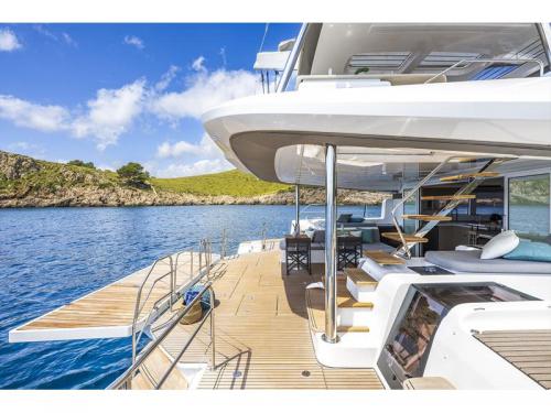 Catamaran Lagoon 60 for rent in Kastela