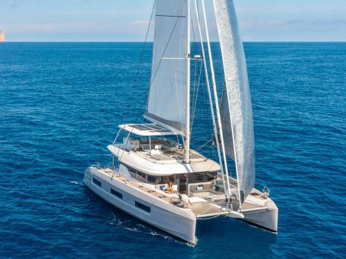 Kat Lagoon 60 chartern in Split