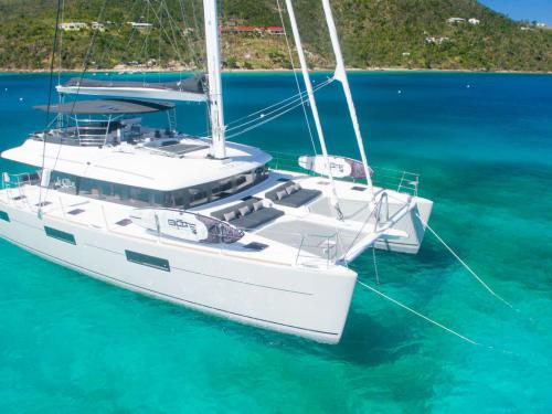 Catamaran Lagoon 620 for rent in Road Harbour