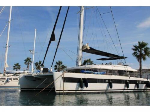 Cat Lagoon 620 available for charter in Barcelona