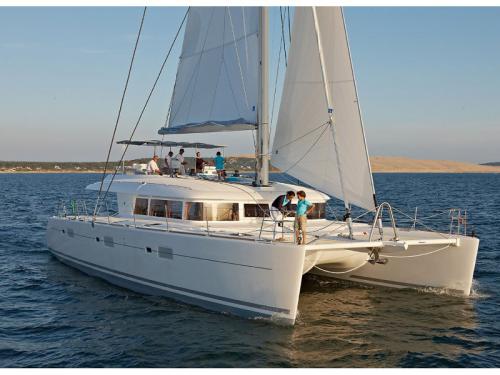 Katamaran Lagoon 620 Yachtcharter in Athen