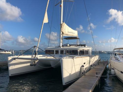 Catamaran Lagoon 620 available for charter in Marina Le Marin