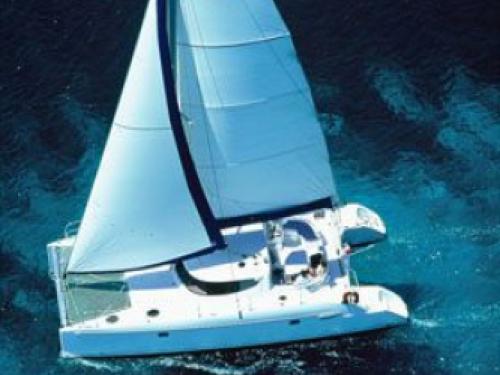 Catamaran Lavezzi 40 for rent in Marmaris Yacht Marina