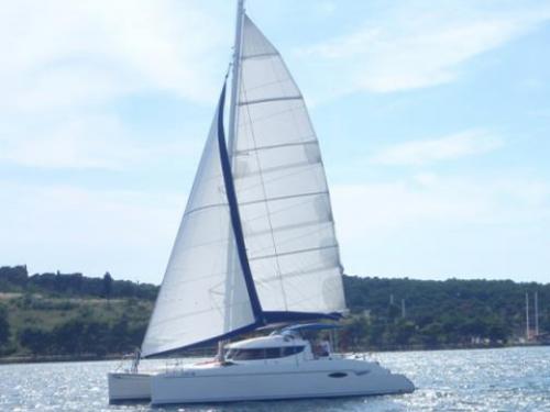 Cat Lavezzi 40 for hire in Dubrovnik