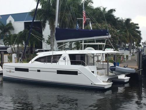 Katamaran Leopard 40 Yachtcharter in Maya Cove