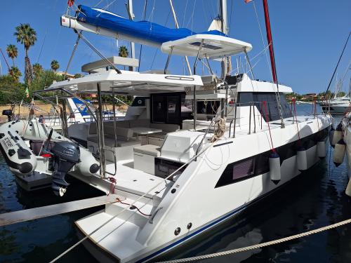Katamaran Leopard 42 Yachtcharter in Portorosa