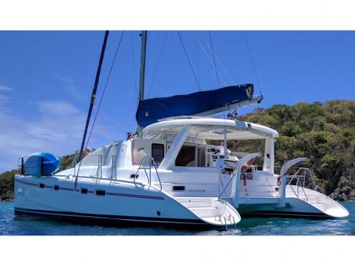 Catamaran Leopard 43 for charter in Yes Marina